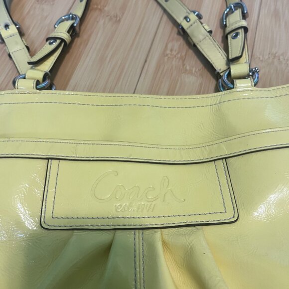Coach Tote/shoulder Bag - Picture 3 of 9
